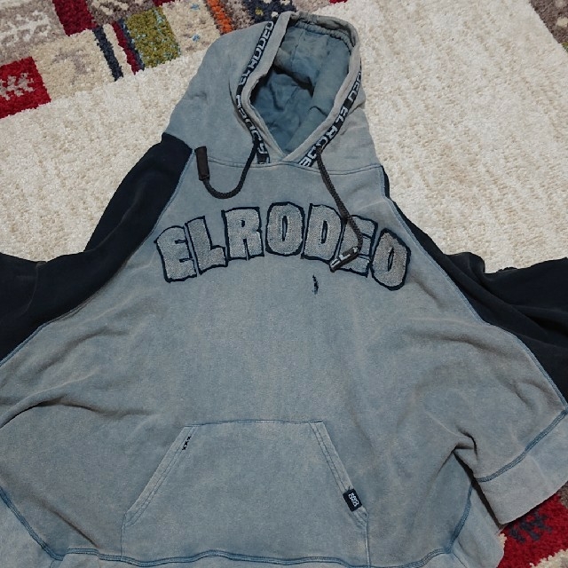 EL RODEO(エルロデオ)のポンチョ レディースのジャケット/アウター(ポンチョ)の商品写真