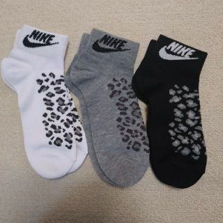 ナイキ(NIKE)のNIKE　靴下　ヒョウ柄(ソックス)