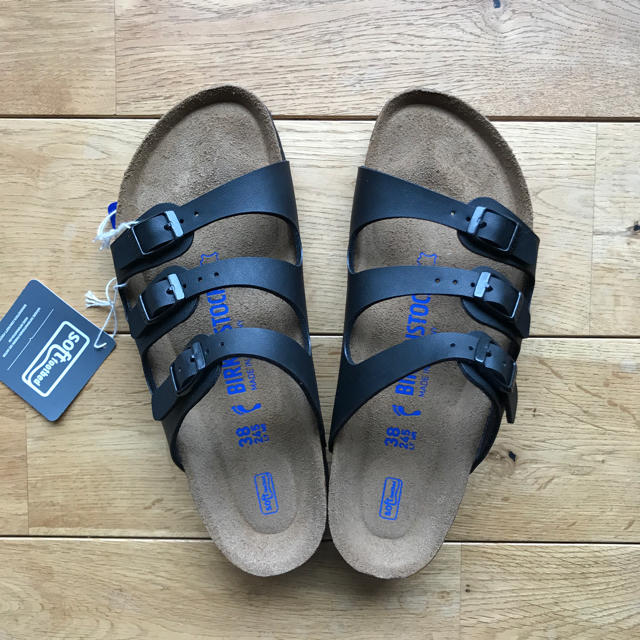 BIRKENSTOCK(ビルケンシュトック)のビルケンシュトック フロリダ 黒 38 24.5cm レディースの靴/シューズ(サンダル)の商品写真