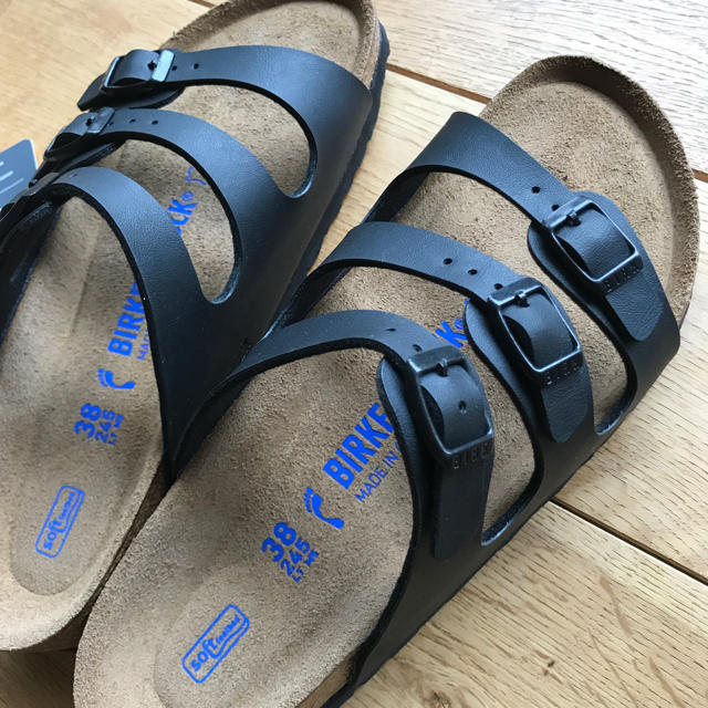 BIRKENSTOCK(ビルケンシュトック)のビルケンシュトック フロリダ 黒 38 24.5cm レディースの靴/シューズ(サンダル)の商品写真