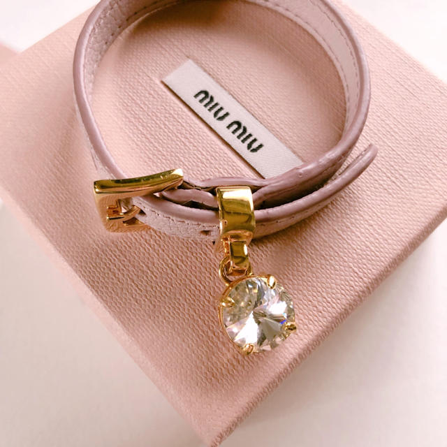 miumiu(ミュウミュウ)のmiumiu  ブレスレット レディースのアクセサリー(ブレスレット/バングル)の商品写真