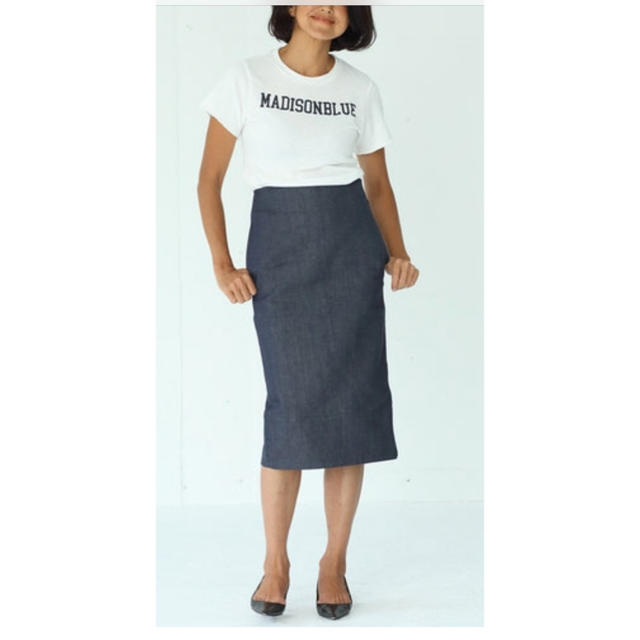 MADISONBLUE(マディソンブルー)のMADISON BLUEのソフィースカート レディースのスカート(ひざ丈スカート)の商品写真