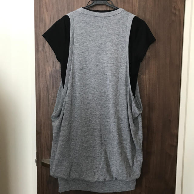 SLY(スライ)のSLY☆Tシャツ＆ベスト一体型 レディースのトップス(Tシャツ(半袖/袖なし))の商品写真