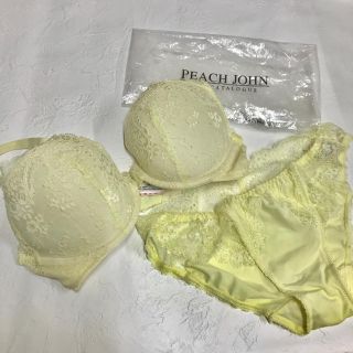 ピーチジョン(PEACH JOHN)の値下げ！【PEACHJOHN★ピーチジョン】クーリッシュブラ＆ショーツ F65(ブラ&ショーツセット)