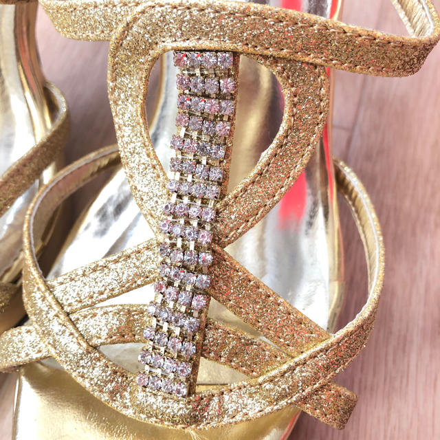 ゴールド サンダル ヒール レディースの靴/シューズ(サンダル)の商品写真