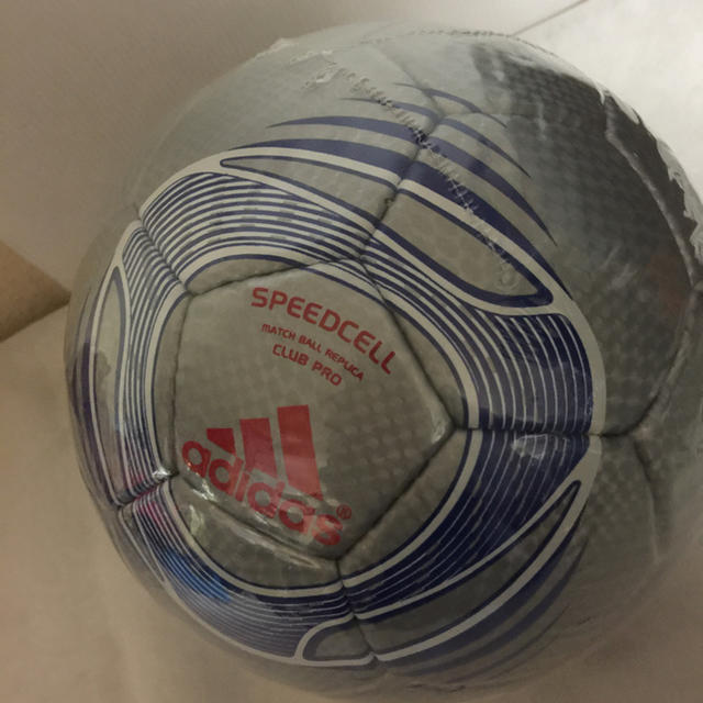 adidas(アディダス)の新品 アディダス スピードセル 5号検定球 AF5813SLBサッカー スポーツ/アウトドアのサッカー/フットサル(ボール)の商品写真