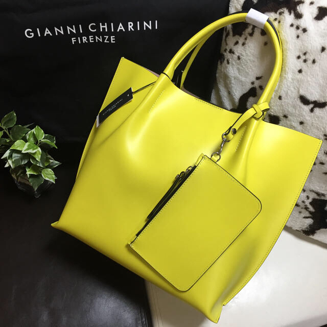 GIANNI CHIARINI/ジャンニキャリーニ レザートート イエロー