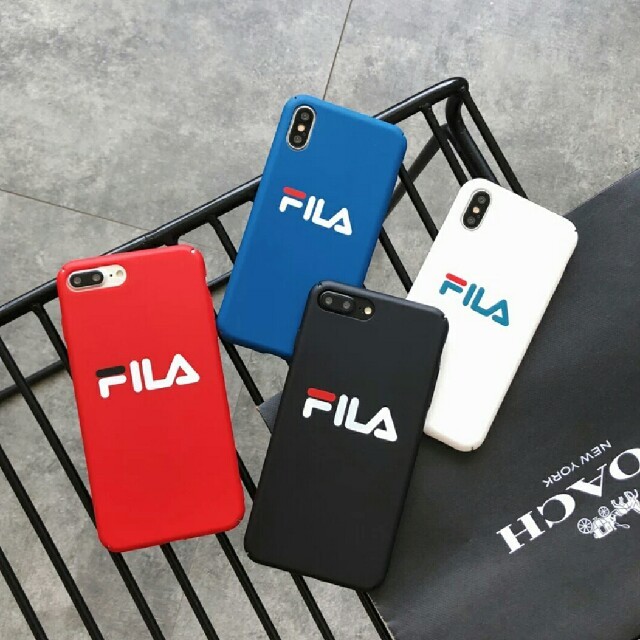 新品★iPhone ケース FILA スマホ/家電/カメラのスマホアクセサリー(iPhoneケース)の商品写真