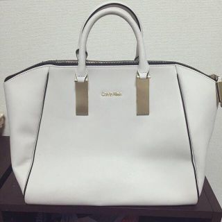 カルバンクライン(Calvin Klein)のKAPURI様(ハンドバッグ)