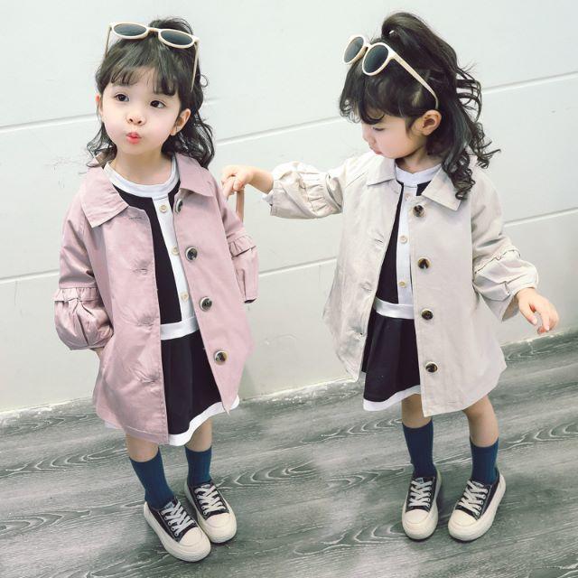 2019　春　トレンチコート　ベージュ　100 キッズ/ベビー/マタニティのキッズ服女の子用(90cm~)(コート)の商品写真