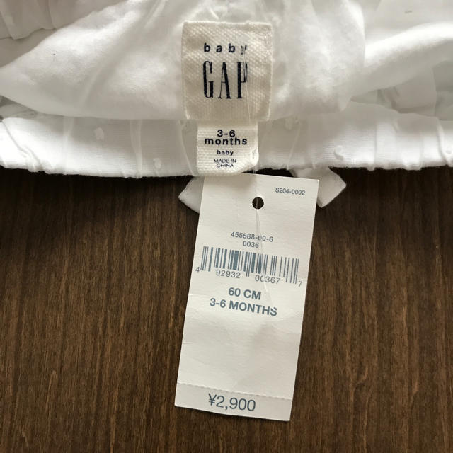 babyGAP(ベビーギャップ)のRISA様 専用 ☆未使用☆baby GAP 女の子ショートパンツ キッズ/ベビー/マタニティのベビー服(~85cm)(パンツ)の商品写真