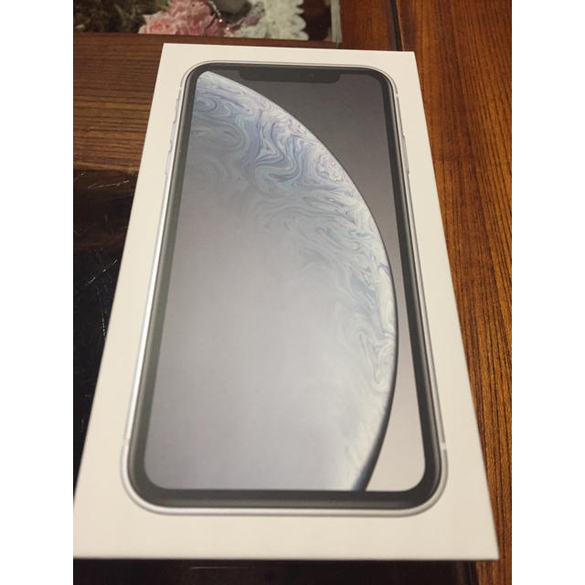 白容量新品 iPhoneXR SIMフリー可能です！