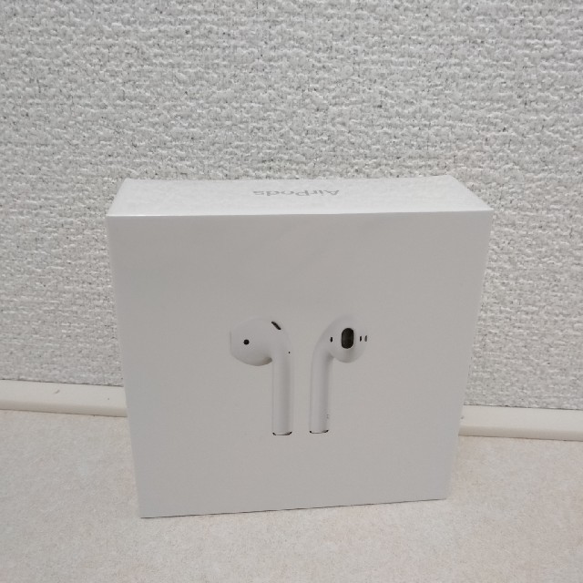 アップルapple airpods MMEF2J/A ワイヤレスイヤホン　新品