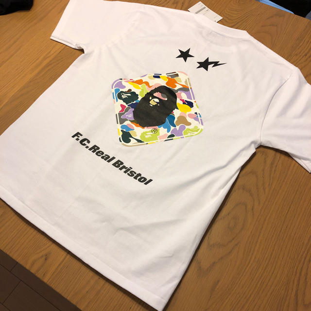 A BATHING APE(アベイシングエイプ)の即発送 新品 FCRB x BAPE コラボTシャツ L 1 エイプ メンズのトップス(Tシャツ/カットソー(半袖/袖なし))の商品写真