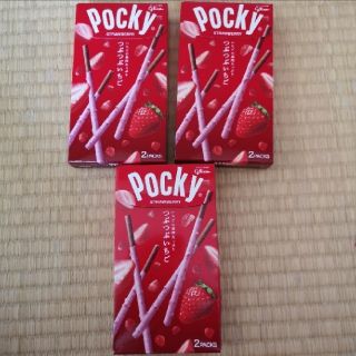 グリコ(グリコ)の専用　ポッキー　つぶつぶいちご(菓子/デザート)