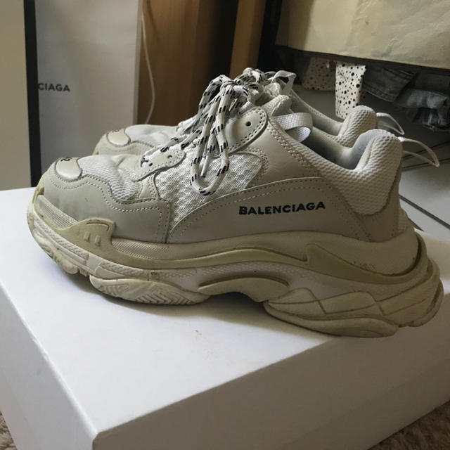 BALENCIAGA triple S White 42