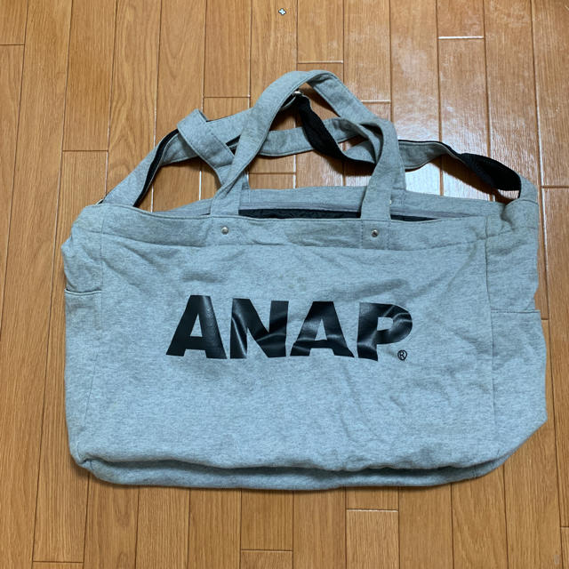 ANAP(アナップ)のANAPショルダーバック キッズ/ベビー/マタニティのマタニティ(マザーズバッグ)の商品写真