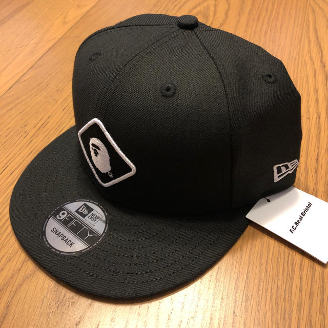 A BATHING APE(アベイシングエイプ)の即発送 新品 FCRB x BAPE New Era Cap キャップ エイプ メンズの帽子(キャップ)の商品写真
