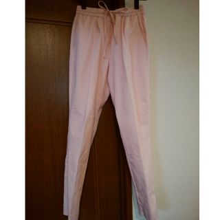 ザラ(ZARA)のZARA　パンツ　ピンク　S(カジュアルパンツ)