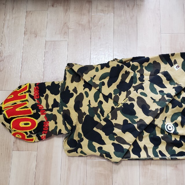 A BATHING APE カモ柄シャークパーカー A BATHING APE カモ柄シャークパーカー