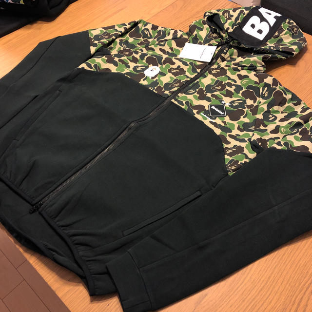 即発送 新品 FCRB x BAPE L VENTILATION HOODIE