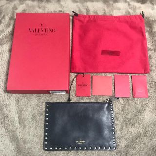 ヴァレンティノ(VALENTINO)のVALENTINO スタッズ クラッチ ポーチ(クラッチバッグ)