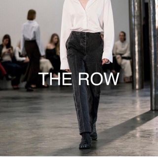 【THE ROW】ブラックストレートデニム コレクション・ファースト