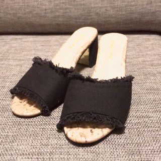 【値下げ】サンダル 刺繍入り(サンダル)