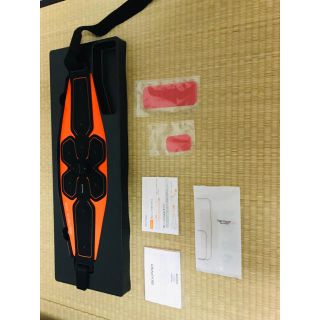 シックスパッド(SIXPAD)のsakura様専用 シックスパッド アブズベルト SIXPAD Abs Belt(エクササイズ用品)