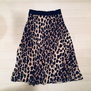 ザラ(ZARA)のZARA レオパード柄スカート(ひざ丈スカート)