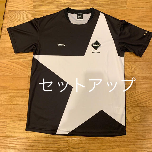 F.C.R.B.(エフシーアールビー)のF.C.R.B big star トレーニングトップ&ショーツ ブラック S メンズのトップス(Tシャツ/カットソー(半袖/袖なし))の商品写真