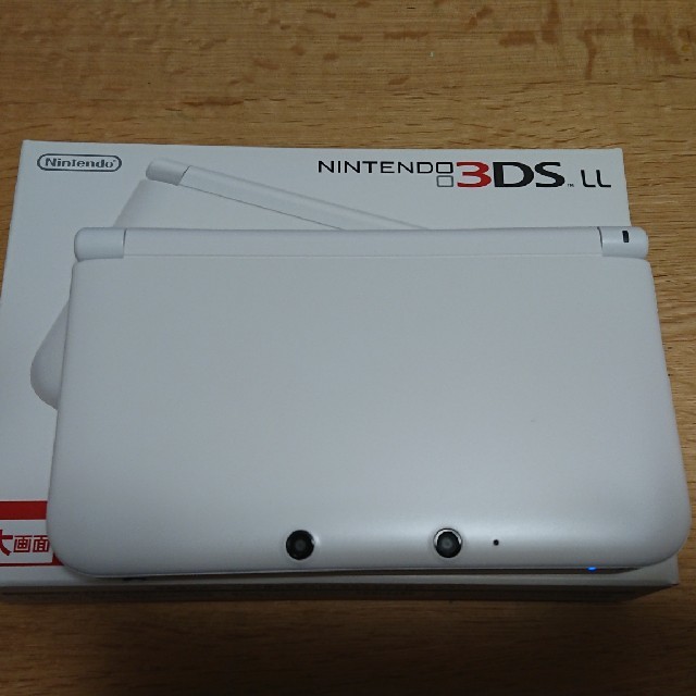 ニンテンドー3DS LL ホワイト本体 美品携帯用ゲーム機本体