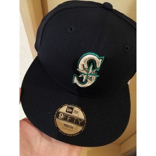 NEW ERA(ニューエラー)のイチロー帽子　ユース　シアトルマリナーズ開幕戦 スポーツ/アウトドアの野球(記念品/関連グッズ)の商品写真