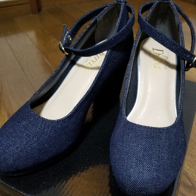 DURAS(デュラス)のDURAS 新品　デニムパンプス レディースの靴/シューズ(ハイヒール/パンプス)の商品写真