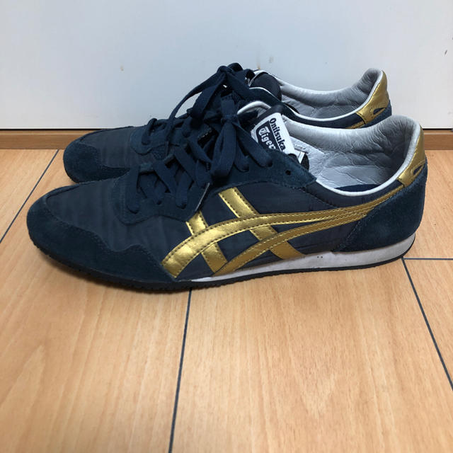 Onitsuka Tiger(オニツカタイガー)のOnitsuka Tiger SERRANO ネイビー×ゴールド メンズの靴/シューズ(スニーカー)の商品写真