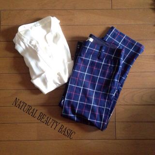 ナチュラルビューティーベーシック(NATURAL BEAUTY BASIC)のウィンドウペンチェックパンツ(クロップドパンツ)