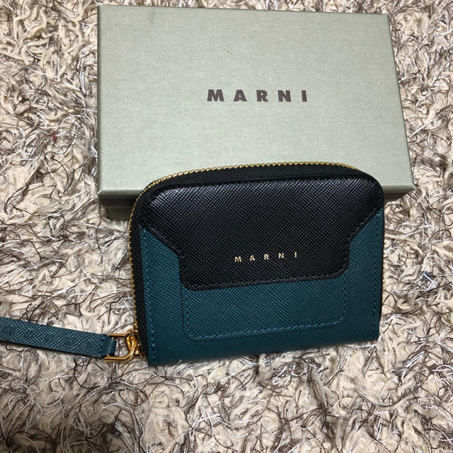 マルニ marni 財布  【新品・未使用】