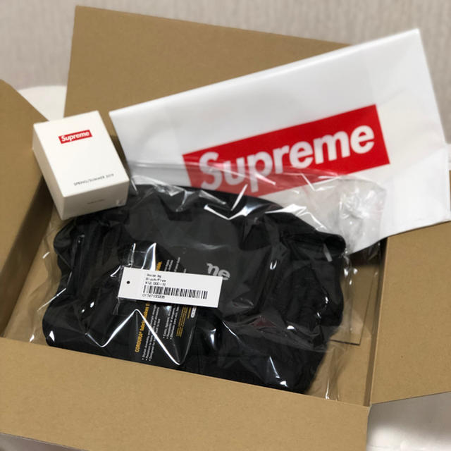 Supreme Shoulder BagSupreme