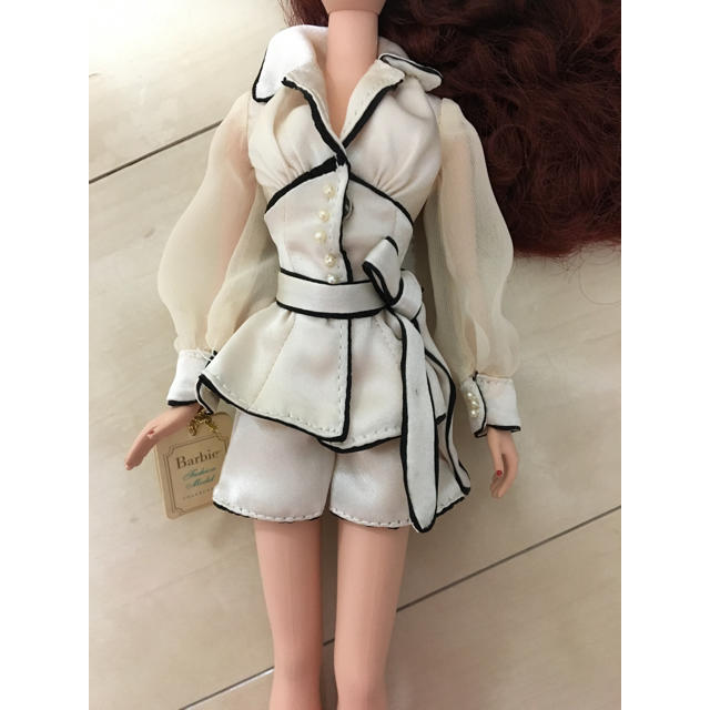 Barbie(バービー)のバービー ファッションモデルコレクション 白 キッズ/ベビー/マタニティのおもちゃ(ぬいぐるみ/人形)の商品写真