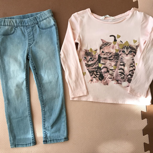 H&M(エイチアンドエム)のH&M ロンTとパンツ まとめ売り セット キッズ/ベビー/マタニティのキッズ服女の子用(90cm~)(パンツ/スパッツ)の商品写真