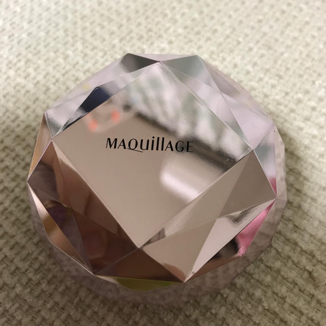 MAQuillAGE(マキアージュ)のマキアージュ デザインリメークパウダー コスメ/美容のベースメイク/化粧品(フェイスパウダー)の商品写真