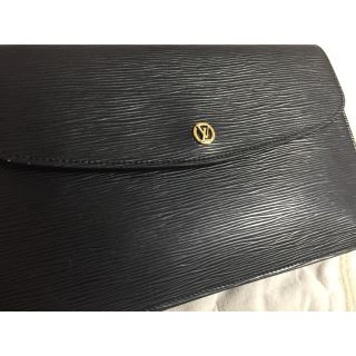 ルイヴィトン　LOUIS VUITTON エピ　クラッチバッグ