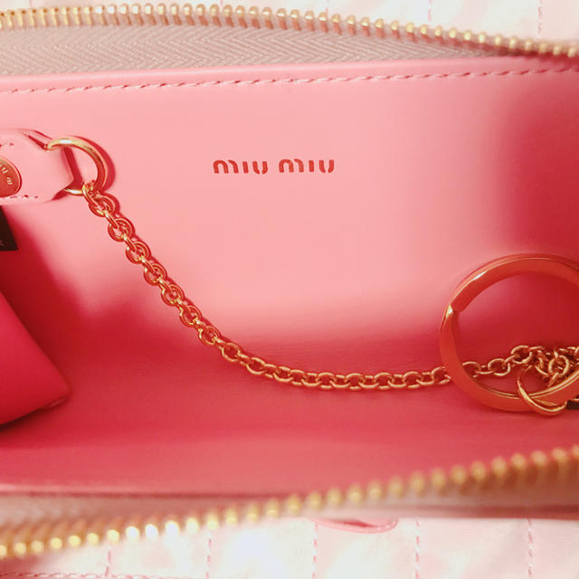 ✨美品✨ MIUMIU イントレッチオ キーケース　6連キーケース　ピンク