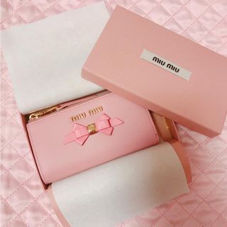 ミュウミュウ(miumiu)の新品未使用 miumiu キーケース  ピンク(キーケース)