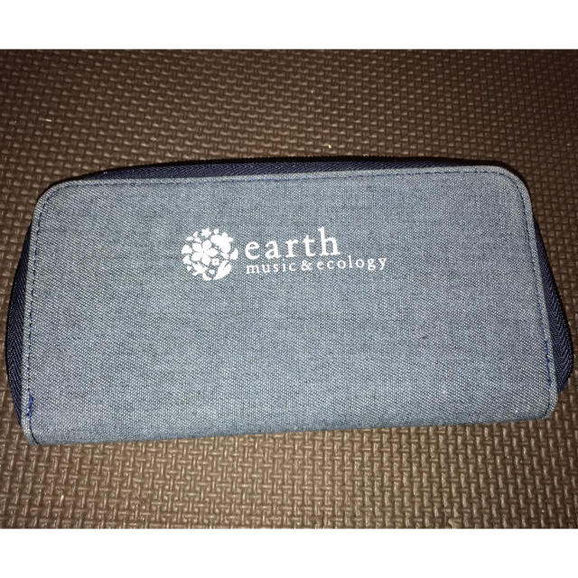 earth music & ecology(アースミュージックアンドエコロジー)のearth music&ecology 財布《春財布》 レディースのファッション小物(財布)の商品写真