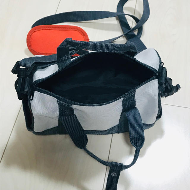 ポケモン(ポケモン)のポケモン リーリエのドラム缶型バッグ ミニショルダー レディースのバッグ(ショルダーバッグ)の商品写真