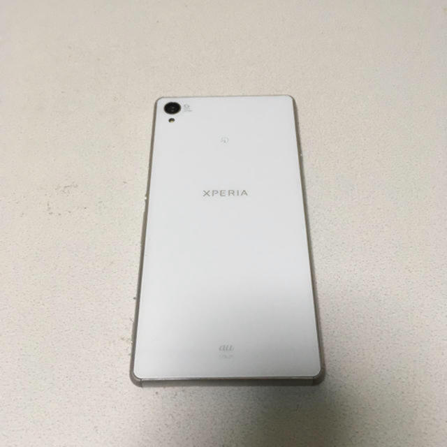 Xperia(エクスペリア)のXperia z3 sol26 スマホ/家電/カメラのスマートフォン/携帯電話(スマートフォン本体)の商品写真