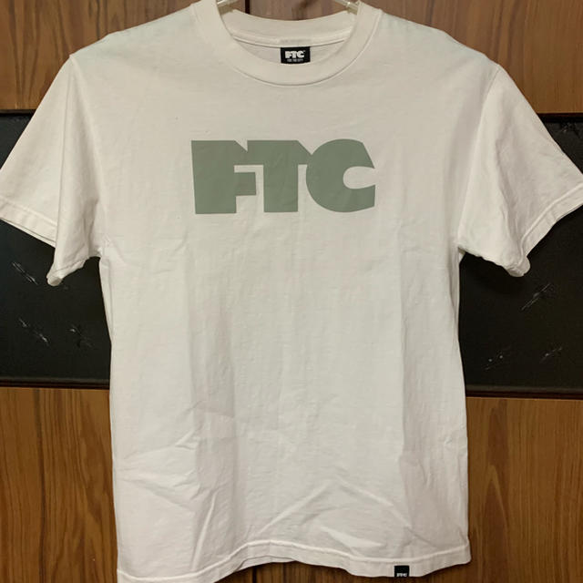 FTC(エフティーシー)の FTC ロゴTシャツ メンズのトップス(Tシャツ/カットソー(半袖/袖なし))の商品写真