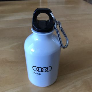 アウディ(AUDI)のアウディ カラビナ付アルミボトル(タンブラー)