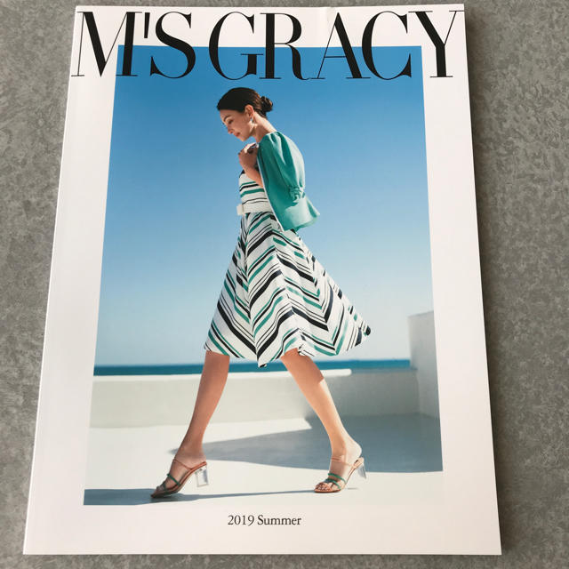 M'S GRACY(エムズグレイシー)のエムズグレイシー  カタログ エンタメ/ホビーの雑誌(ファッション)の商品写真